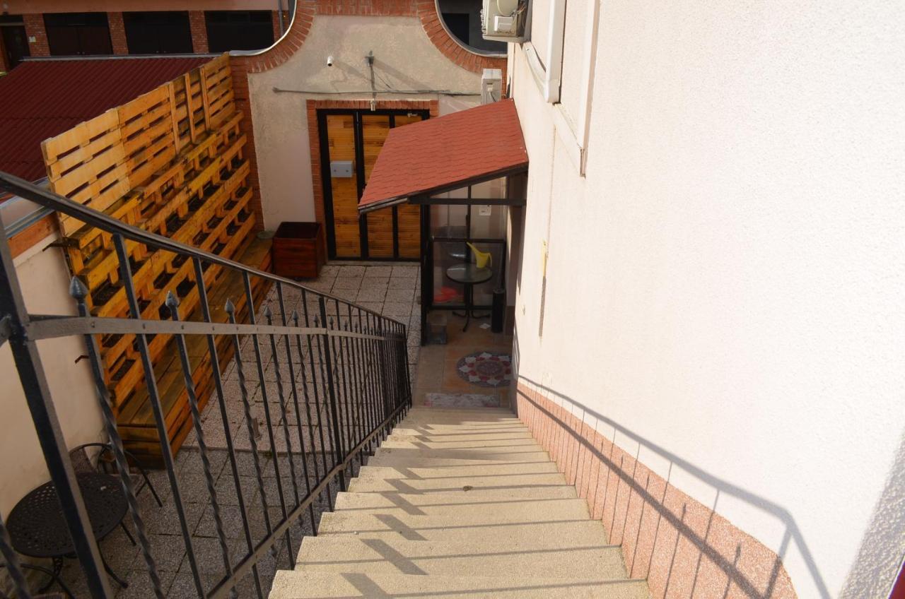 Holdfenyszallas Bed & Breakfast Segedin Dış mekan fotoğraf