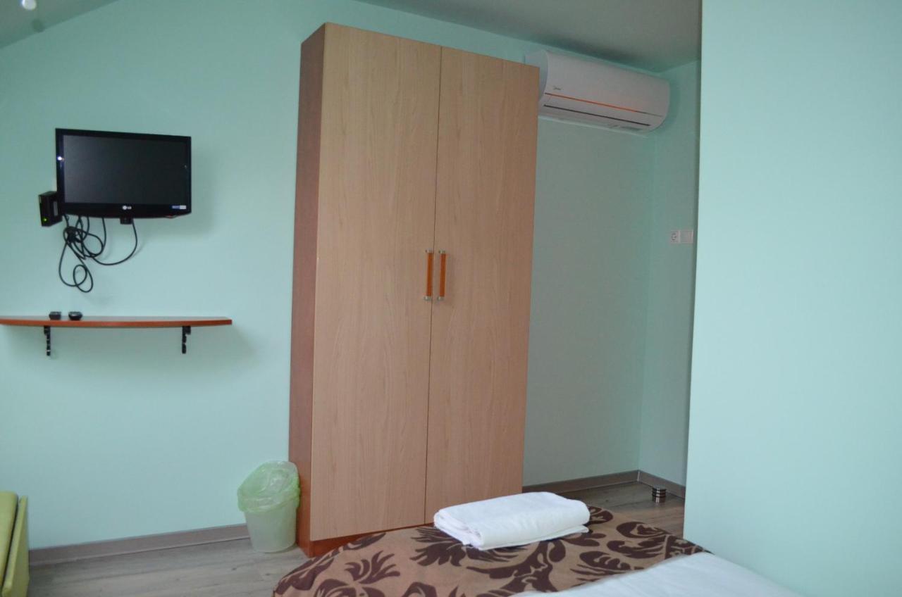 Holdfenyszallas Bed & Breakfast Segedin Dış mekan fotoğraf